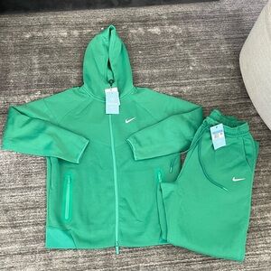 Nike Green Full-Zip Hoodie and Matching Joggers Set